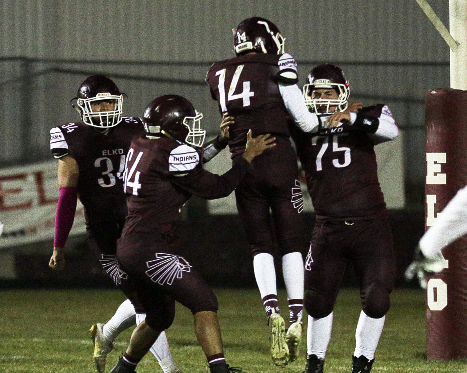 Lowry at Elko Football 16.jpg